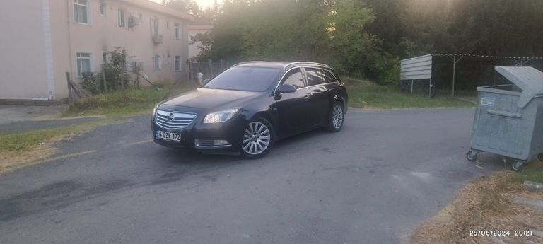 OPEL INSIGNIA