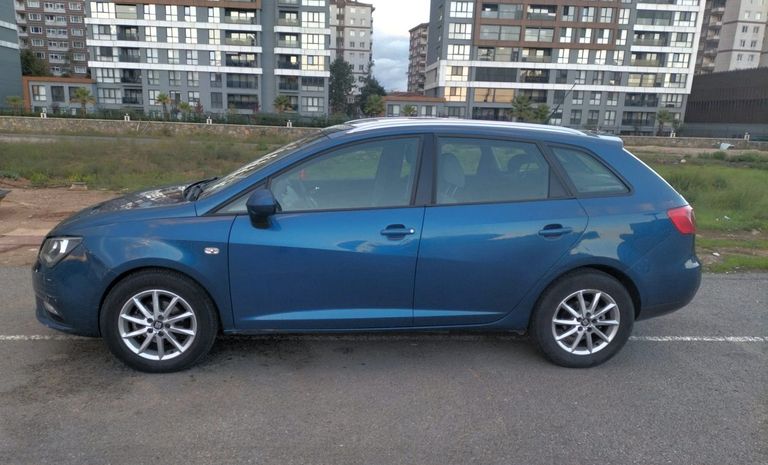 SEAT IBIZA