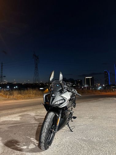 CFmoto 250SR