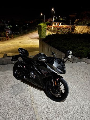 CFmoto 250SR