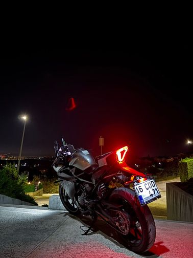 CFmoto 250SR