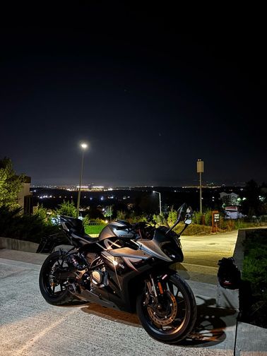 CFmoto 250SR