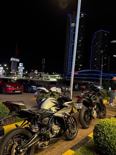 CFmoto 250SR