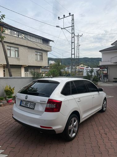 SKODA RAPID