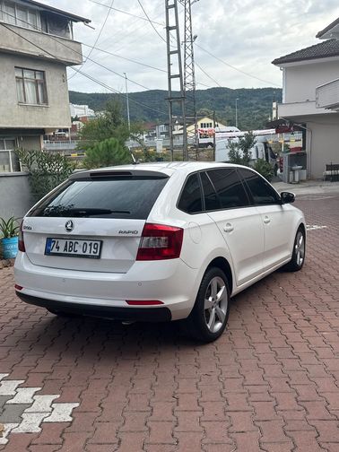 SKODA RAPID