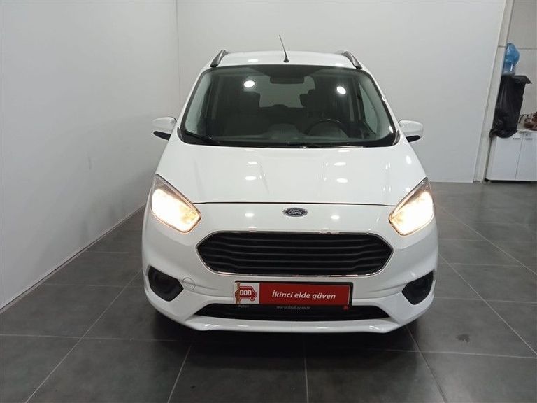 FORD TOURNEO COURIER