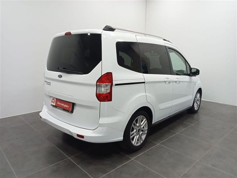 FORD TOURNEO COURIER