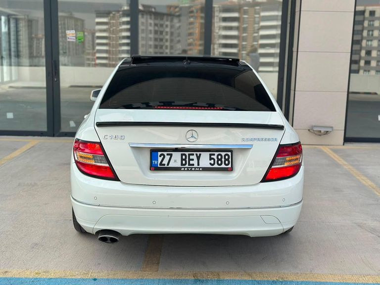 MERCEDES-BENZ C-SERISI