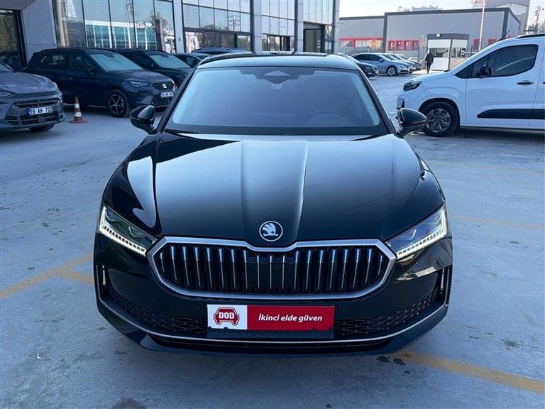 SKODA SUPERB