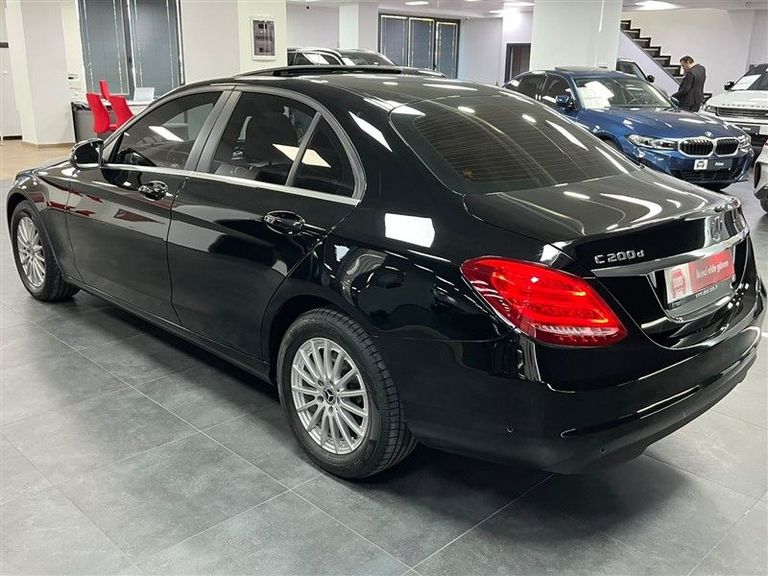 MERCEDES-BENZ C-SERISI