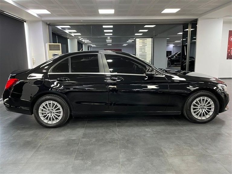 MERCEDES-BENZ C-SERISI