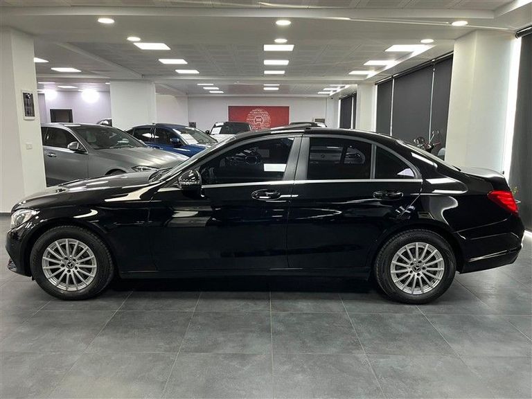 MERCEDES-BENZ C-SERISI