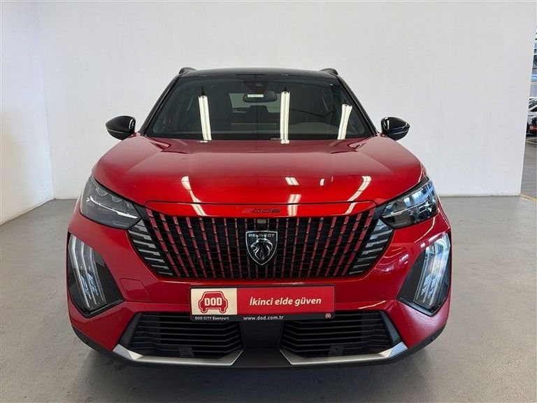 PEUGEOT 2008