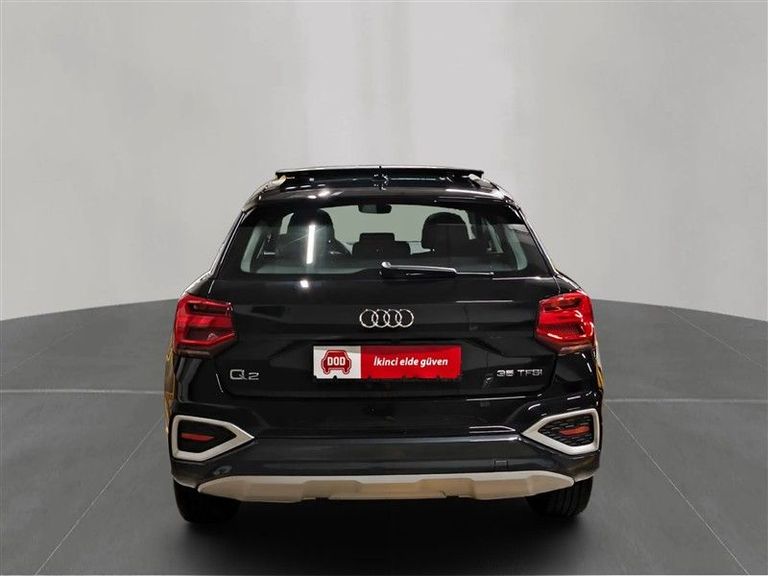 AUDI Q2