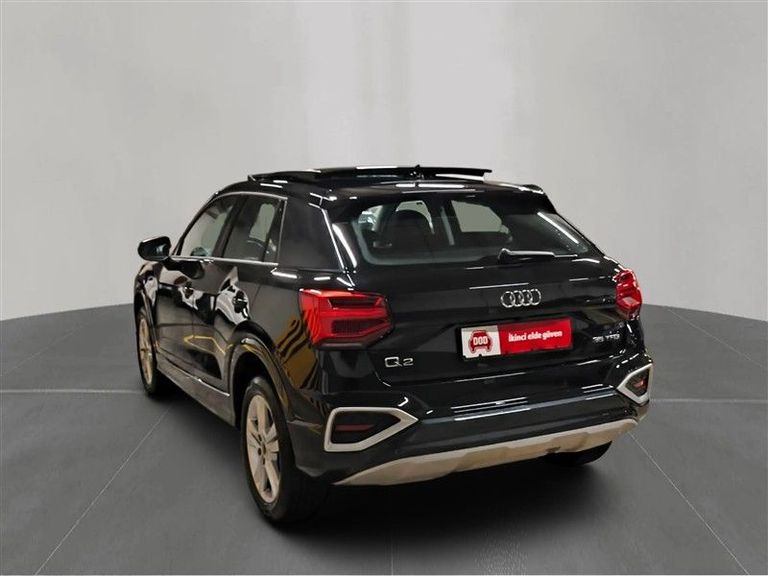 AUDI Q2