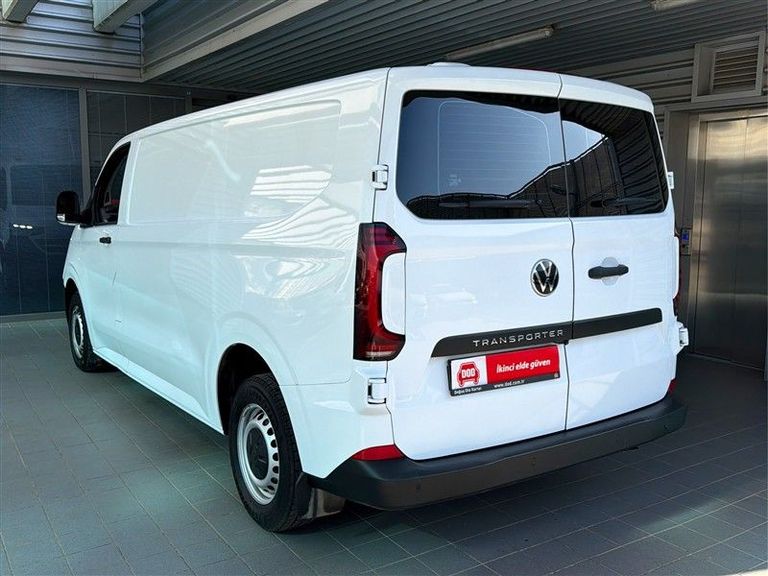 VOLKSWAGEN TRANSPORTER