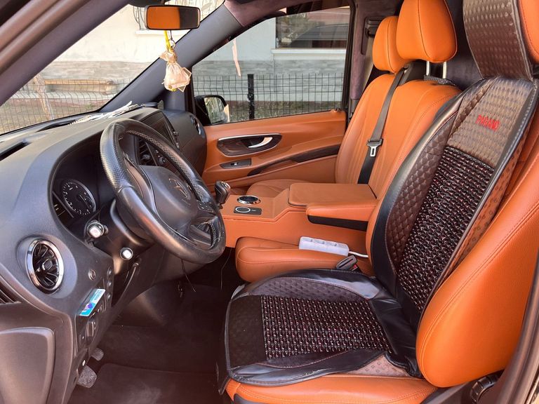 MERCEDES-BENZ VITO