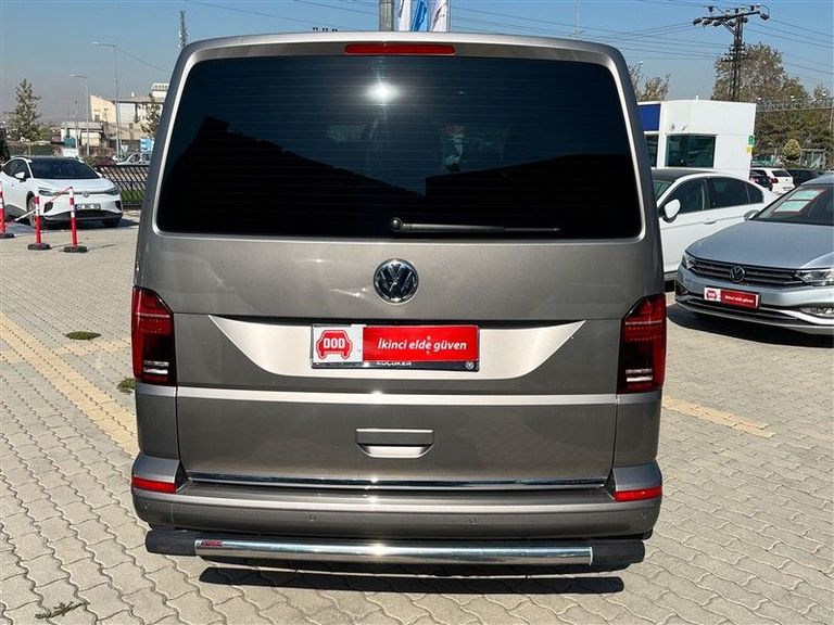 VOLKSWAGEN CARAVELLE