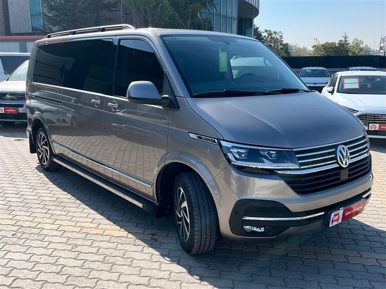 VOLKSWAGEN CARAVELLE