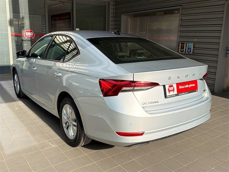 SKODA OCTAVIA