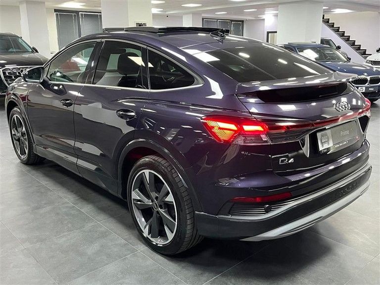 AUDI Q4 SPORTBACK