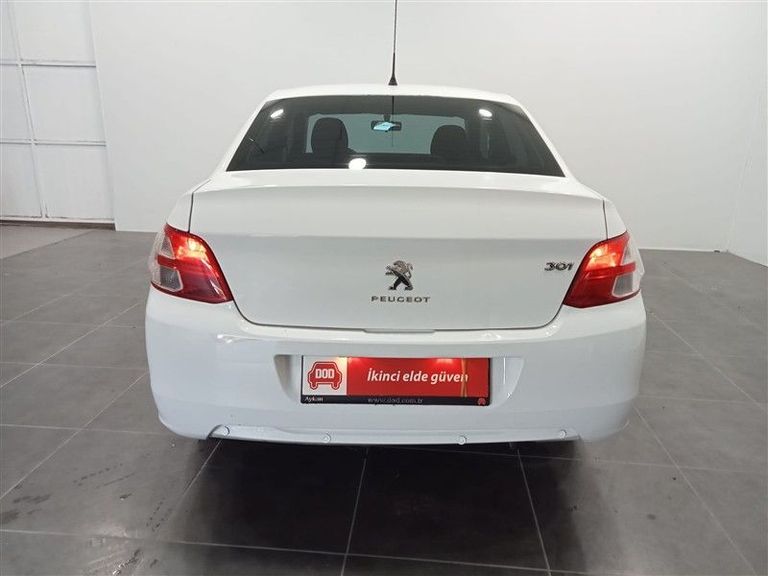 PEUGEOT 301