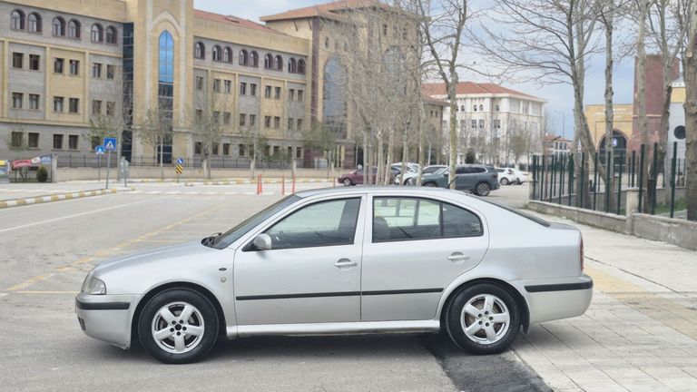 SKODA OCTAVIA