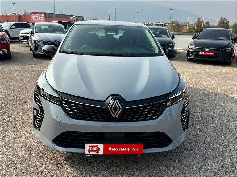 RENAULT CLIO