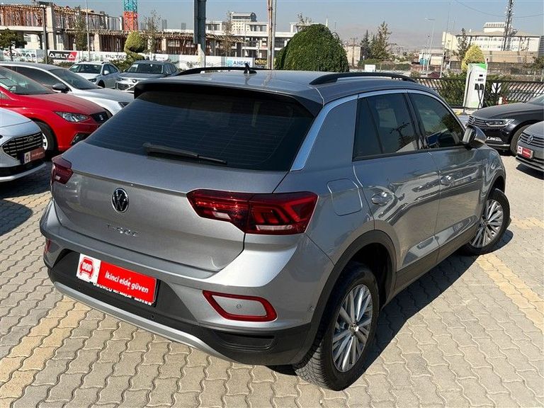 VOLKSWAGEN T-ROC