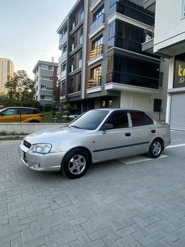 HYUNDAI ACCENT
