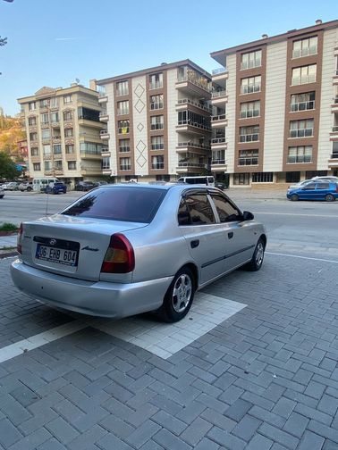 HYUNDAI ACCENT