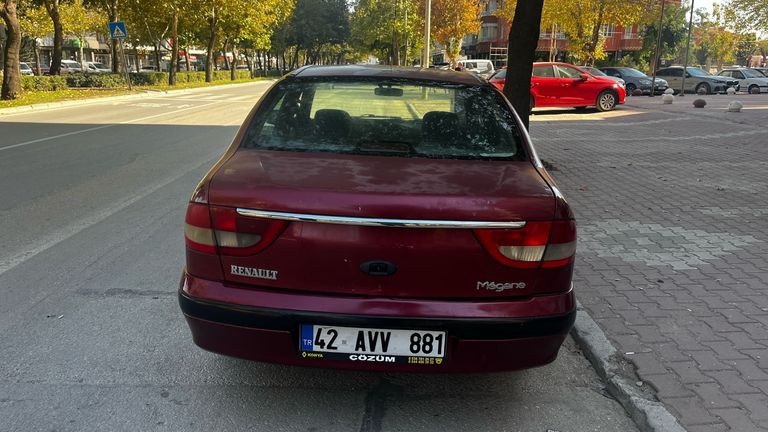 RENAULT MEGANE