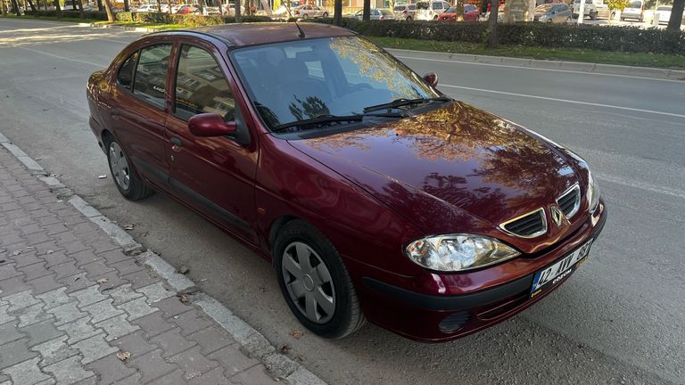 RENAULT MEGANE
