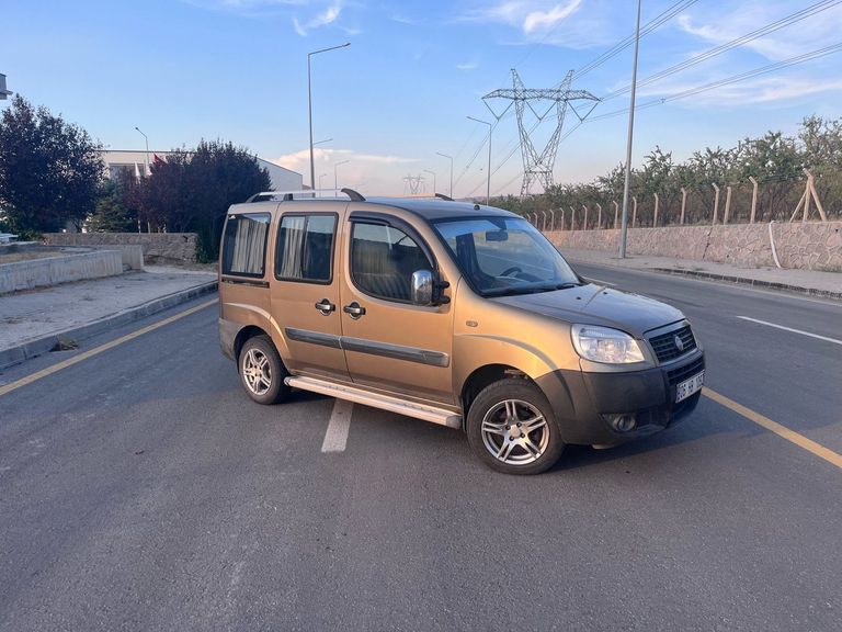 FIAT DOBLÒ COMBI