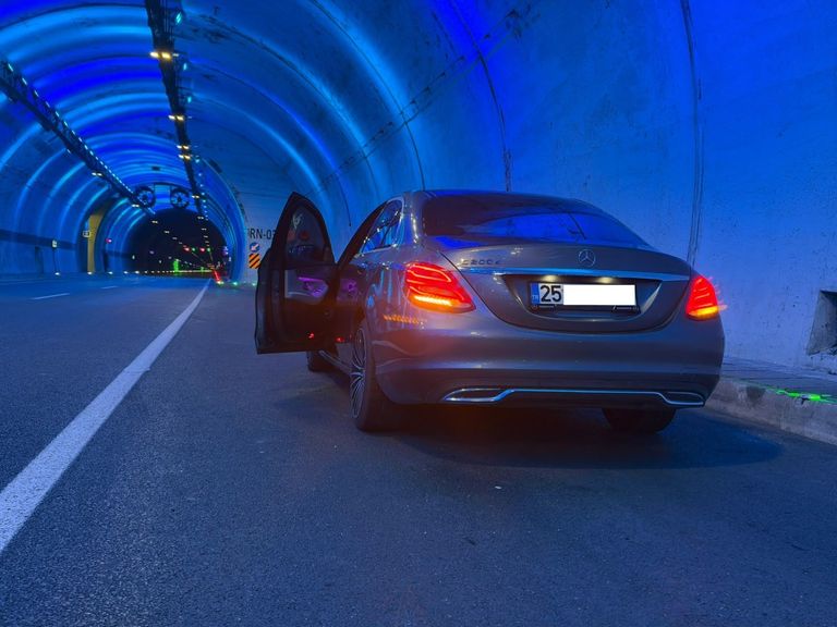 MERCEDES-BENZ C-SERISI