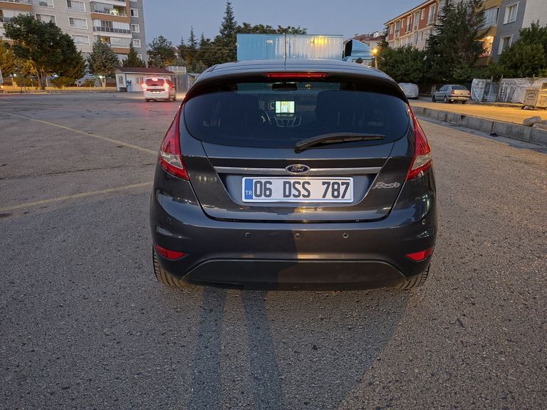 FORD FIESTA