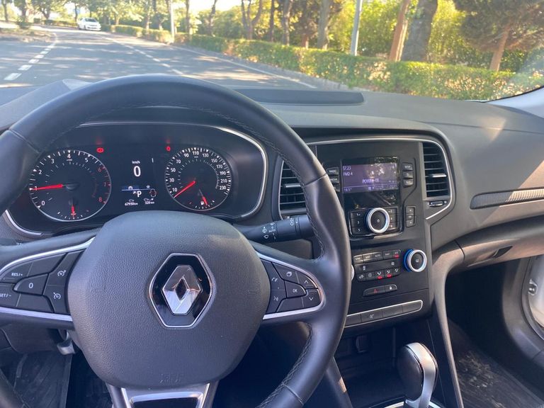RENAULT MEGANE