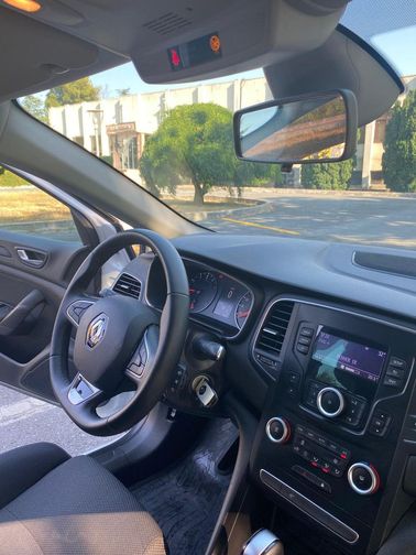 RENAULT MEGANE