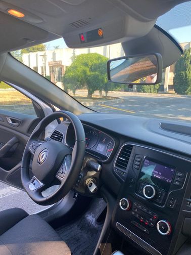RENAULT MEGANE