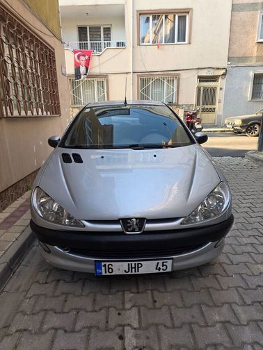 PEUGEOT 206