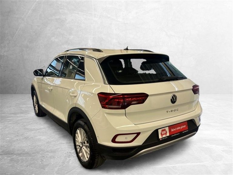VOLKSWAGEN T-ROC