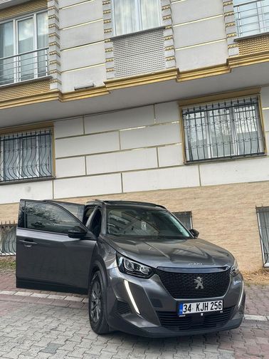 PEUGEOT 2008