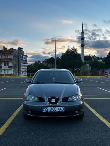 SEAT IBIZA