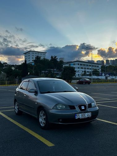SEAT IBIZA