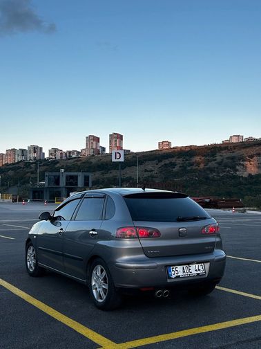 SEAT IBIZA