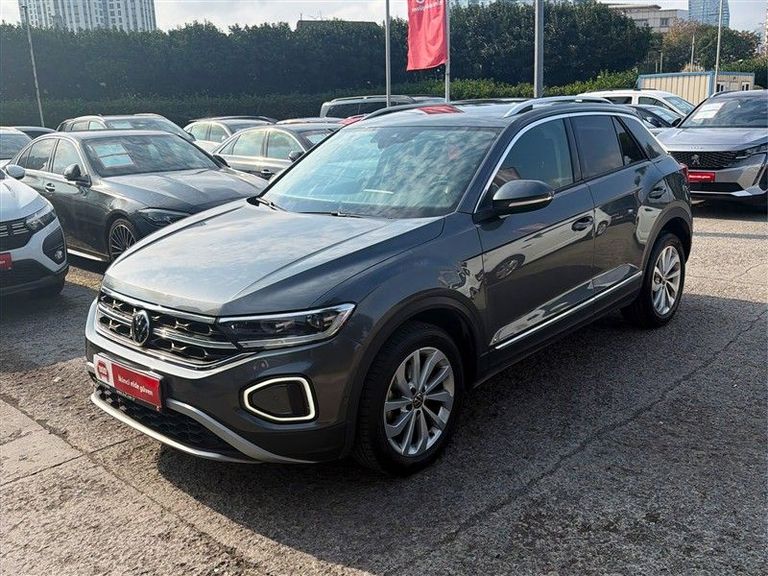 VOLKSWAGEN T-ROC