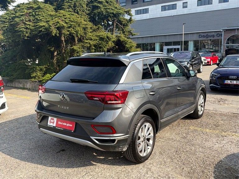 VOLKSWAGEN T-ROC