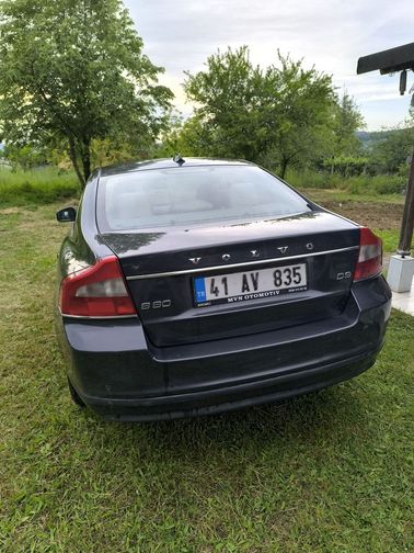 VOLVO S80