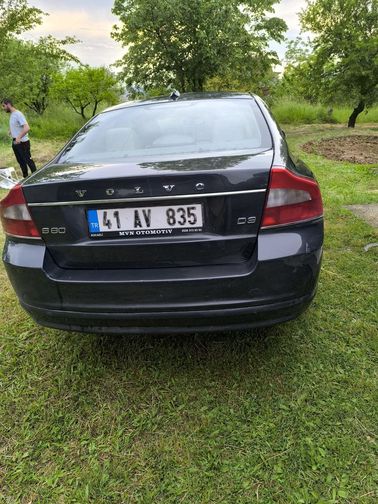 VOLVO S80