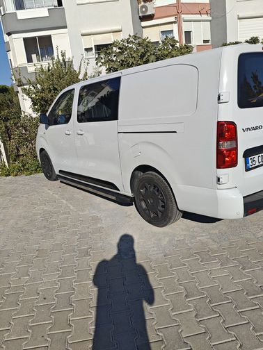 OPEL VIVARO